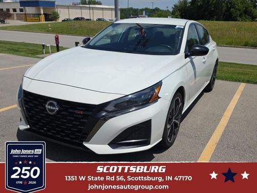 Glacier White 2024 Nissan Altima SR FWD