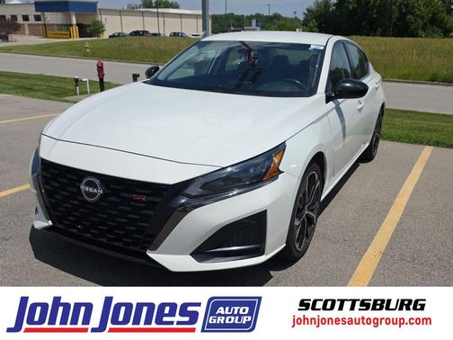 Glacier White 2024 Nissan Altima SR FWD