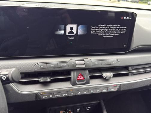 Snow White Pearl 2025 Kia K4 LXS