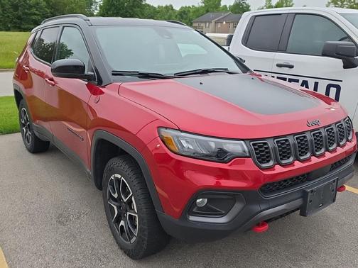 Red Hot Pearlcoat 2025 Jeep Compass Trailhawk