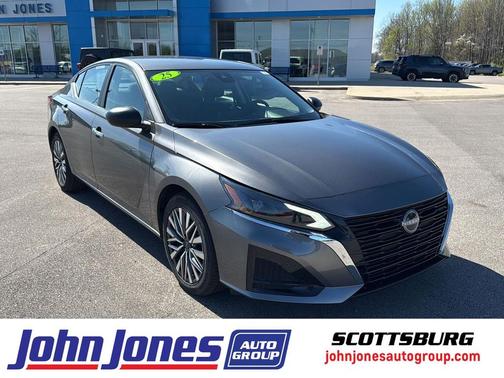 Gun Metallic 2025 Nissan Altima SV FWD