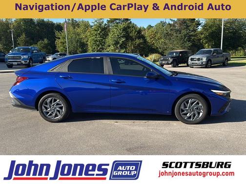 2024 Hyundai ELANTRA SEL