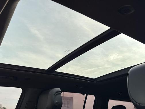 Baltic Gray Metallic Clearcoat 2022 Jeep Wagoneer Series III 4x4