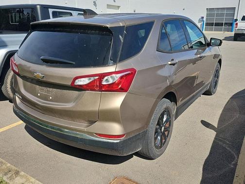 Sandy Ridge Metallic 2018 Chevrolet Equinox LS