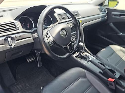 2018 Volkswagen Passat SEDAN