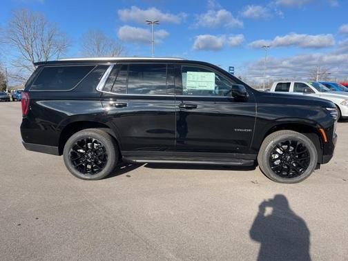 2025 Chevrolet Tahoe LS