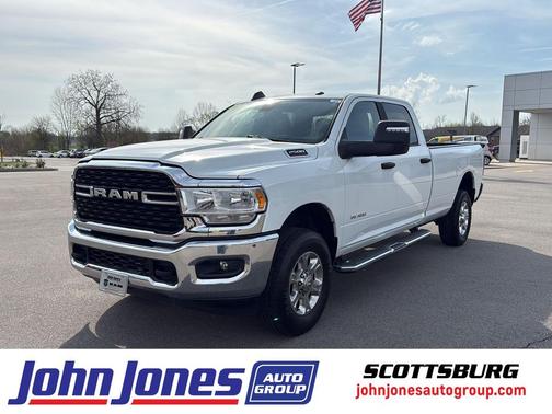 Bright White Clearcoat 2024 RAM 2500 Big Horn Crew Cab 4x4 8' Box