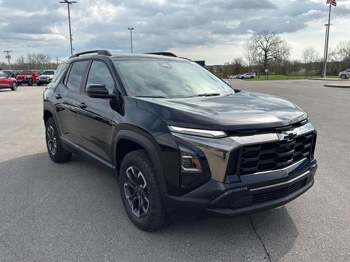 Mosaic Black Metallic 2026 Chevrolet Equinox FWD ACTIV