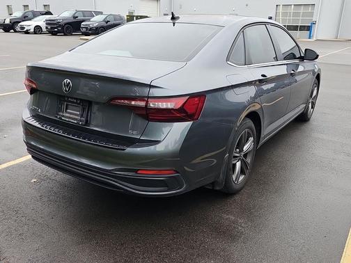 2022 Volkswagen Jetta 1.5T SE