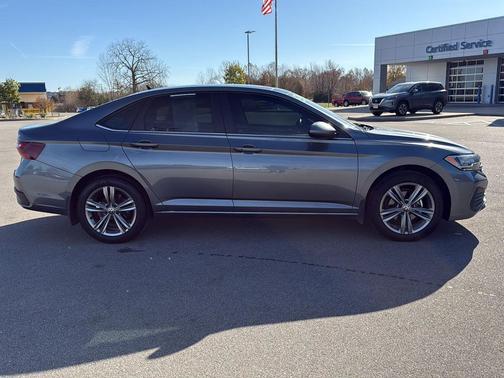 2022 Volkswagen Jetta 1.5T SE