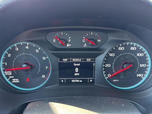 Silver Ice Metallic 2019 Chevrolet Malibu LT