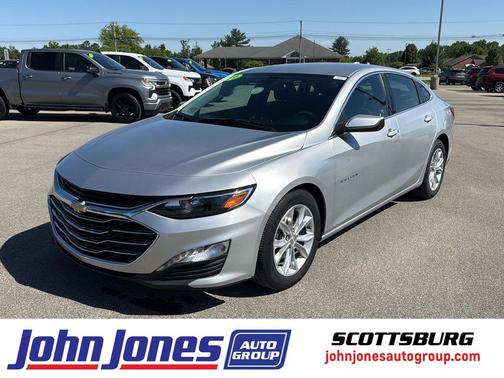 Silver Ice Metallic 2019 Chevrolet Malibu LT