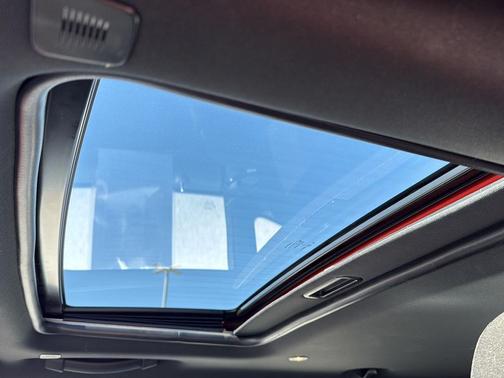 Go Mango 2022 Dodge Challenger R/T Scat Pack