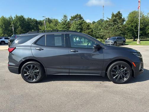 2022 Chevrolet Equinox FWD RS