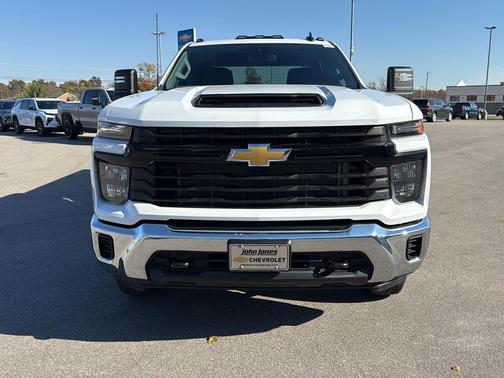2026 Chevrolet Silverado 3500 WT