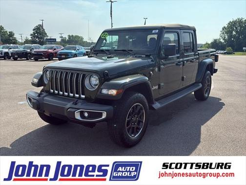 2022 Jeep Gladiator Overland