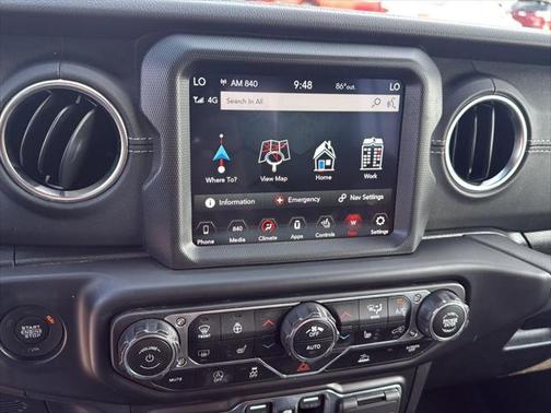 2022 Jeep Gladiator Overland