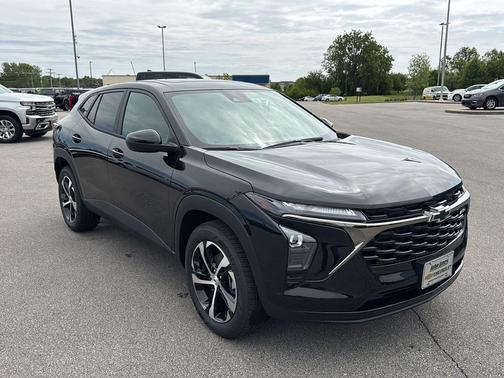 Mosaic Black Metallic 2026 Chevrolet Trax FWD 1RS