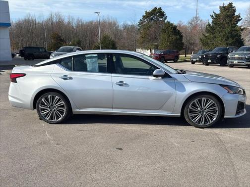 2023 Nissan Altima 2.5 SL