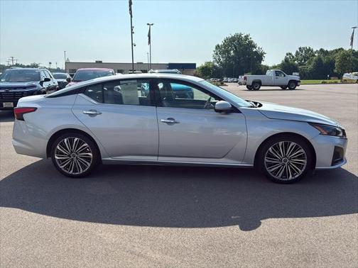 2023 Nissan Altima 2.5 SL