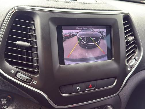 2020 Jeep Cherokee Altitude