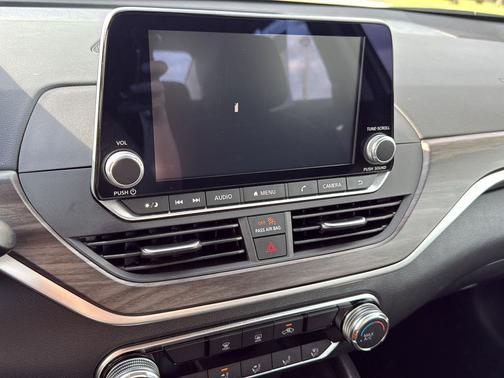 Gun Metallic 2025 Nissan Altima SV FWD