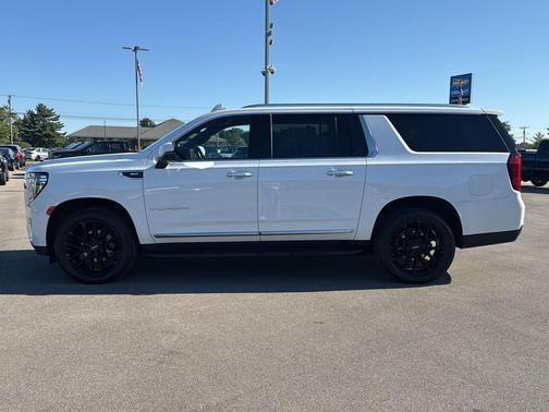 2022 GMC Yukon XL SLT
