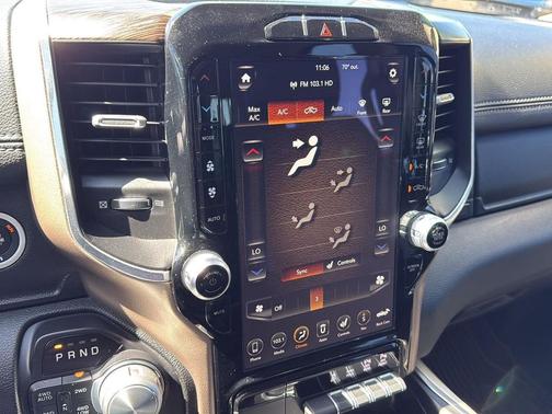 Ivory White Tri-Coat Pearlcoat 2020 RAM 1500 Laramie