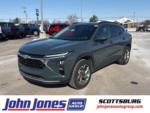 2025 Chevrolet Trax LT