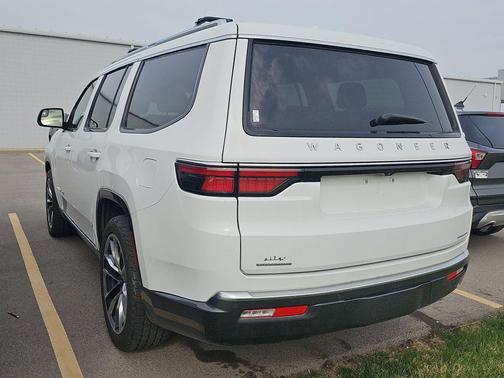 Bright White Clearcoat 2022 Jeep Wagoneer Series III 4x4