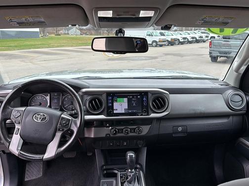 2017 Toyota Tacoma SR5