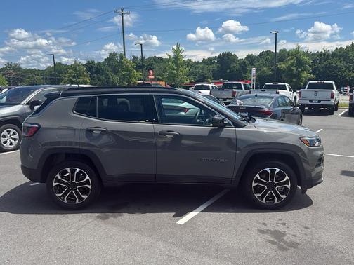 Sting-Gray Clearcoat 2024 Jeep Compass Limited