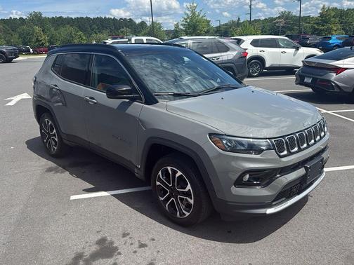 Sting-Gray Clearcoat 2024 Jeep Compass Limited