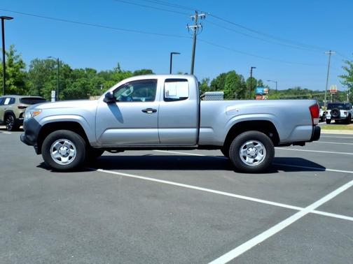 Silver Sky Metallic 2017 Toyota Tacoma SR5