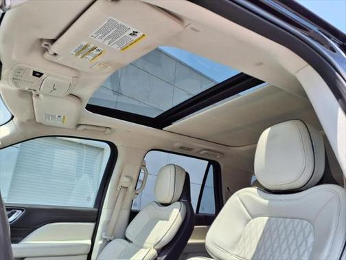 2021 Lincoln Navigator Black Label