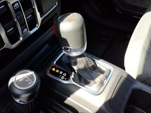 Black Clearcoat 2026 Jeep Gladiator Sport S
