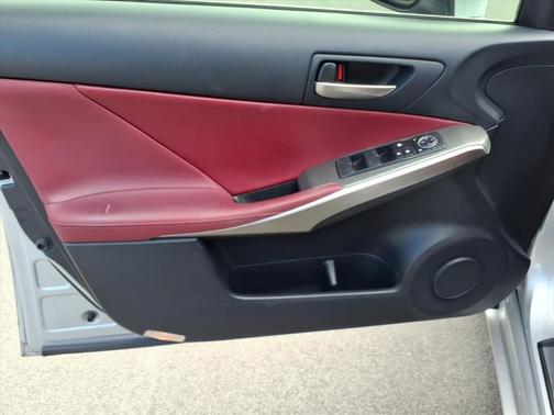 2018 Lexus IS 300 Base
