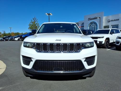 2024 Jeep Grand Cherokee Laredo