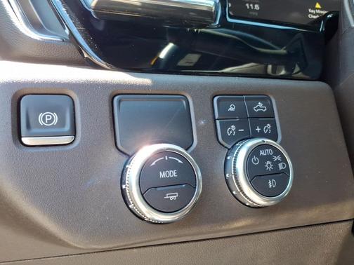 Onyx Black 2025 GMC Sierra 1500 SLT
