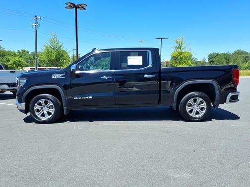 Onyx Black 2025 GMC Sierra 1500 SLT