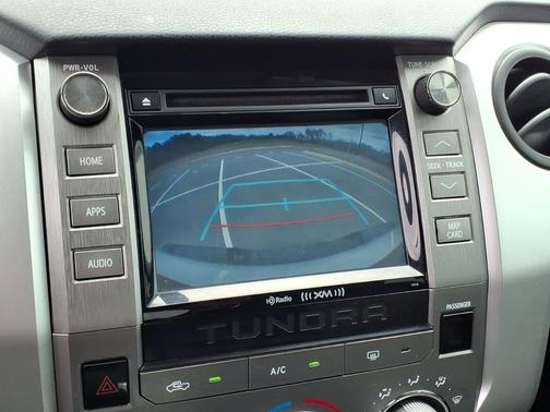 Super White 2017 Toyota Tundra SR5