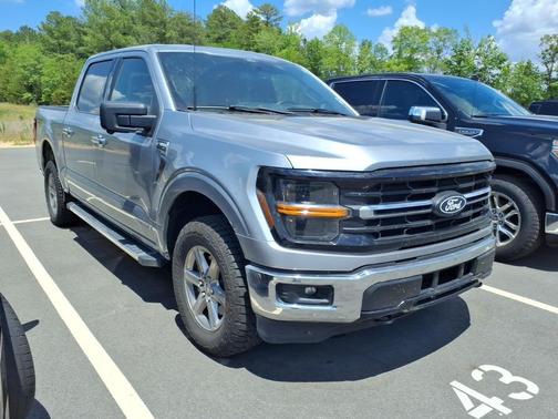 Iconic Silver Metallic 2024 Ford F-150 XLT