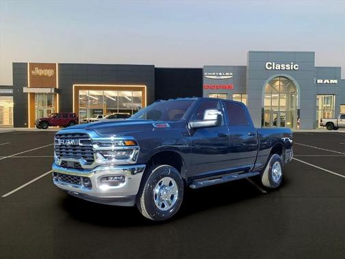 2026 RAM 2500 Tradesman Crew Cab 4x4 6'4' Box