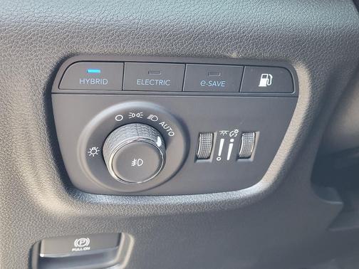 2024 Jeep Grand Cherokee 4xe Base