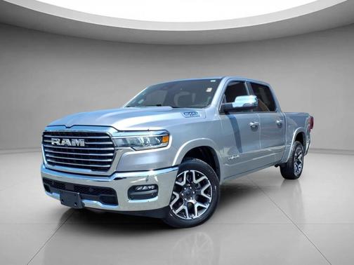 Billet Silver Metallic Clearcoat 2025 RAM 1500 Laramie