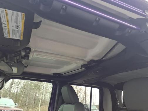 2026 Jeep Gladiator Mojave 4x4