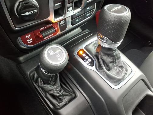 2026 Jeep Gladiator Mojave 4x4