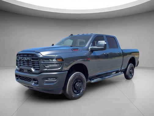 2025 RAM 2500 Tradesman Crew Cab 4x4 6'4' Box