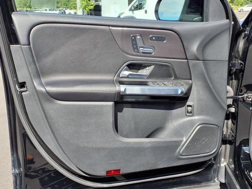 2023 Mercedes-Benz GLB 250 4MATIC