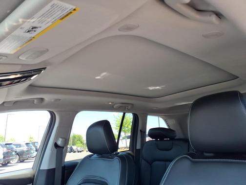 Baltic Gray Metallic Clearcoat 2022 Jeep Grand Cherokee 4xe Base